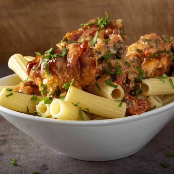 Kylling arrabbiata med pasta